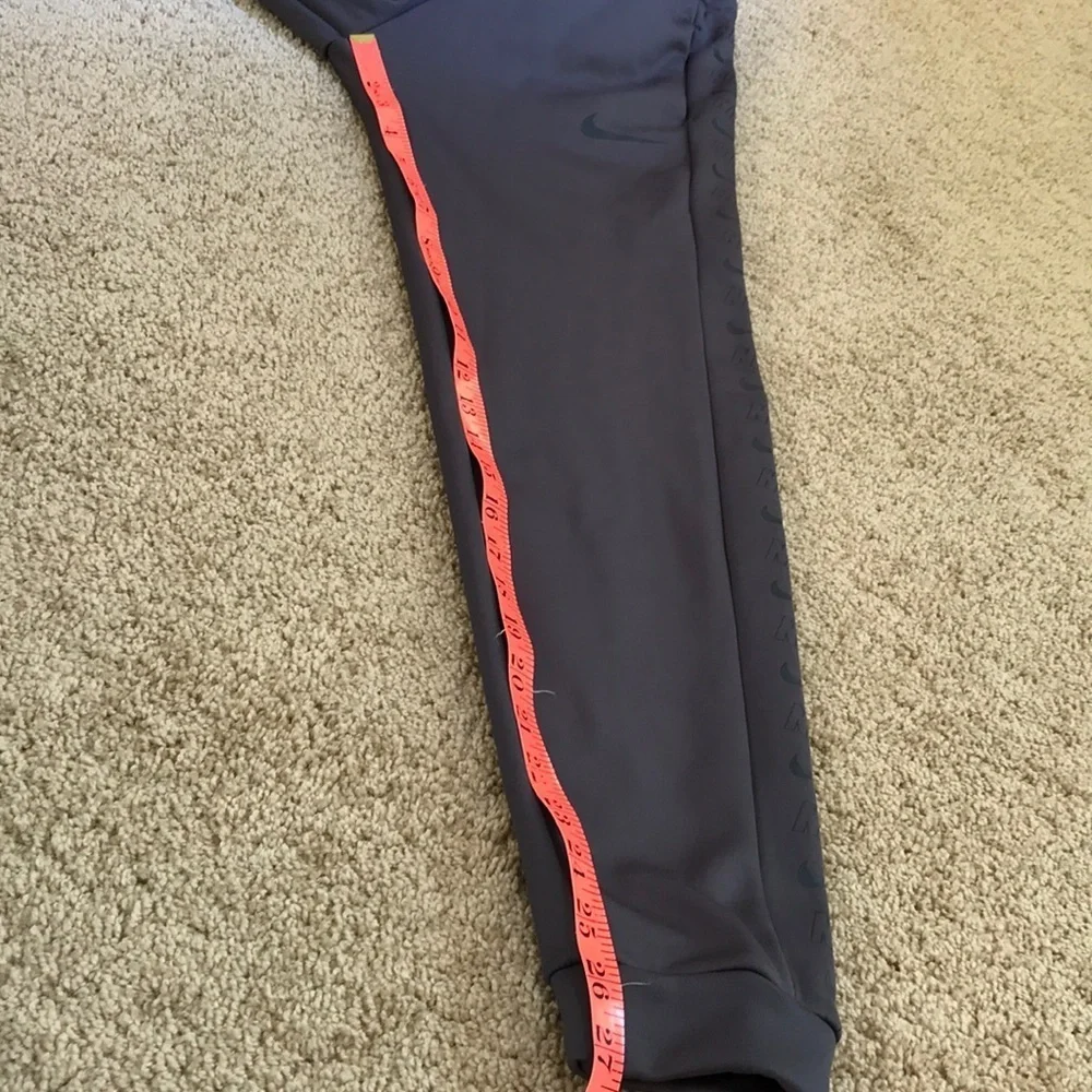NWT! NIKE Size S grey fleece lined athletic pants